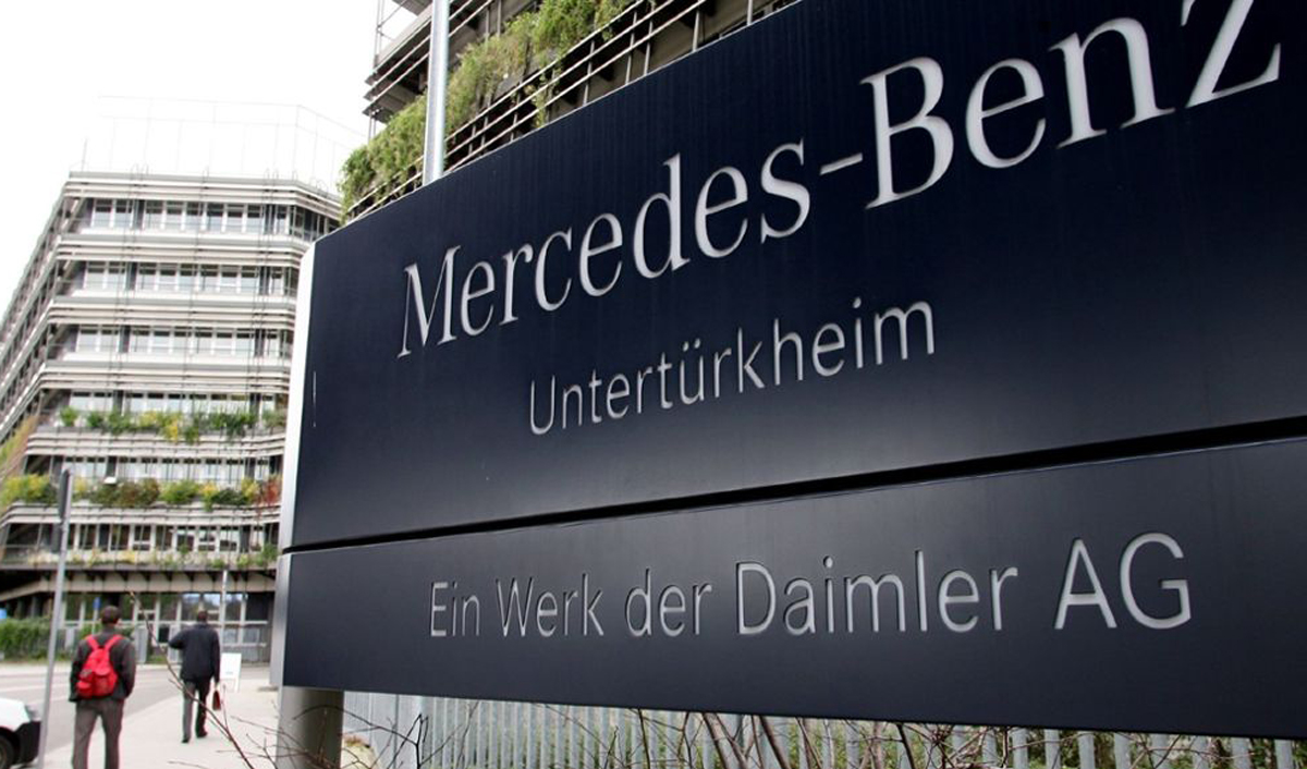 Mercedes-Benz profits almost halved