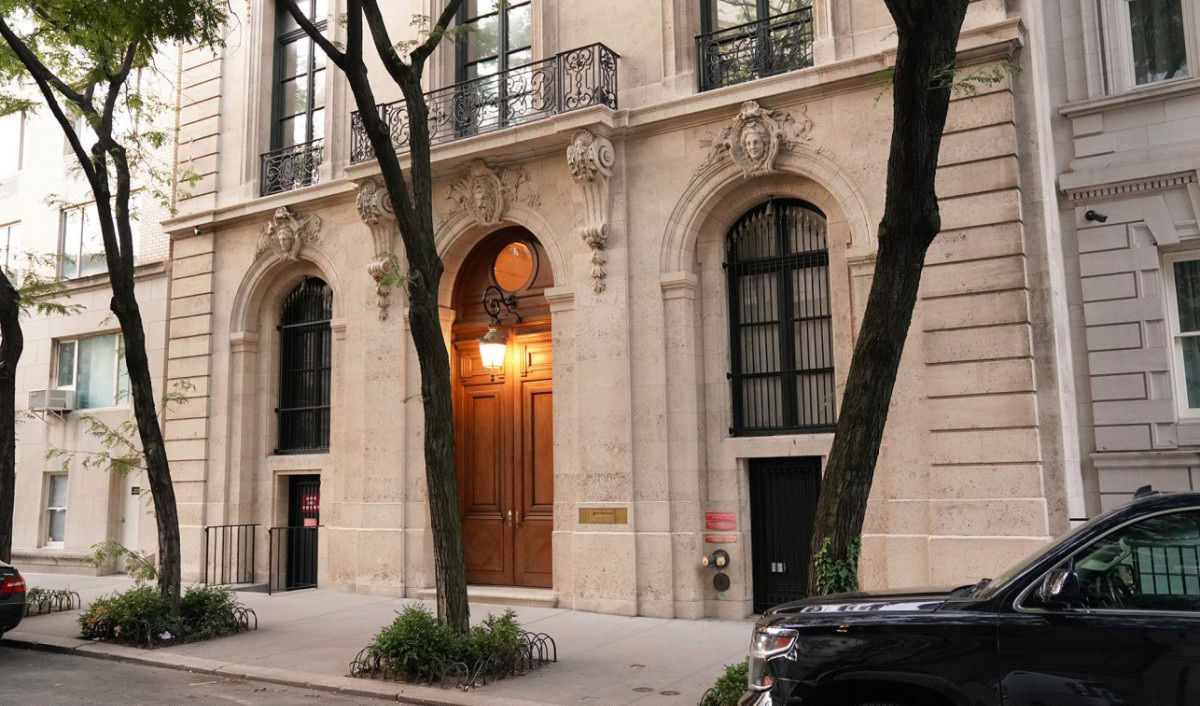 Epstein a cumpărat un conac în New York pentru doar 20 de dolari.