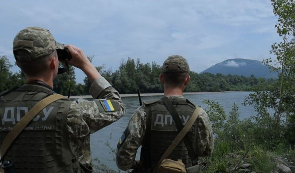 Пятеро жителей Молдовы заработали 230 млн леев на транзите украинцев в ЕС