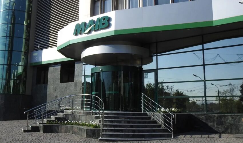 Cea mai mare bancă din Moldova joacă mare maib
