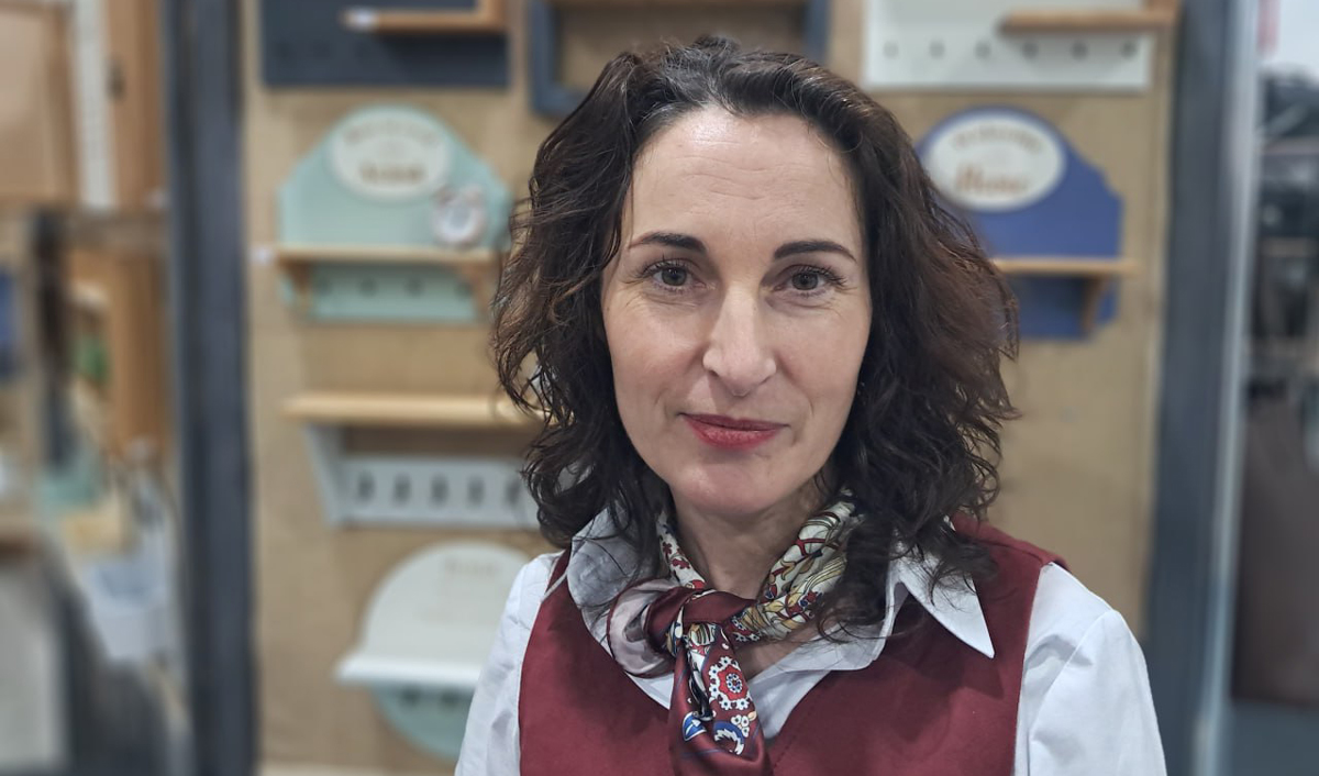 Small businesses from the regions cannot break into the market