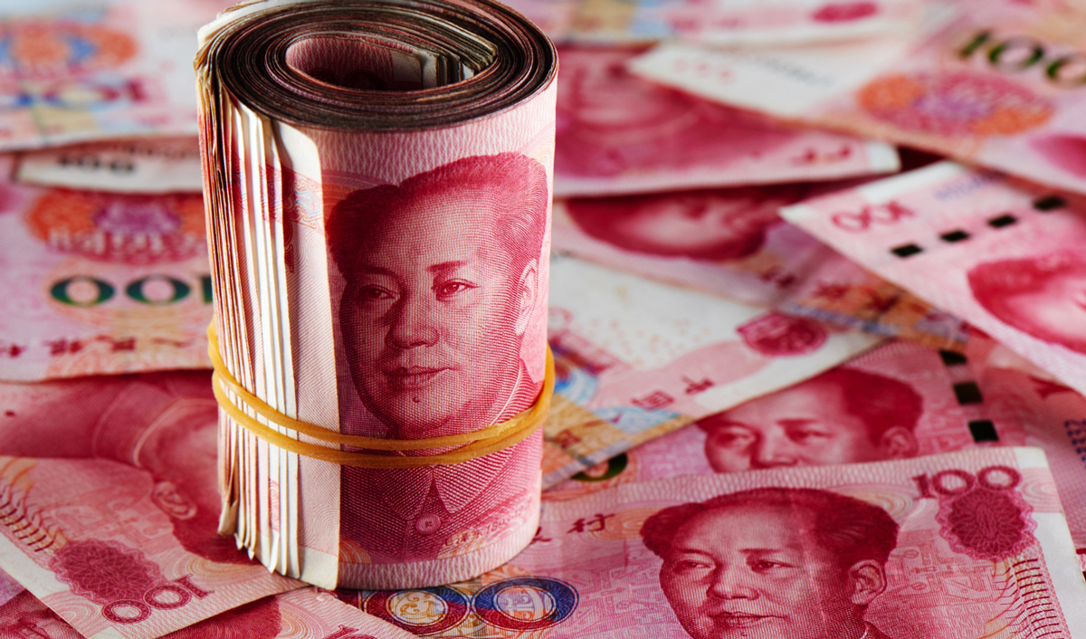 US-China trade friction hits markets: investors seek safety