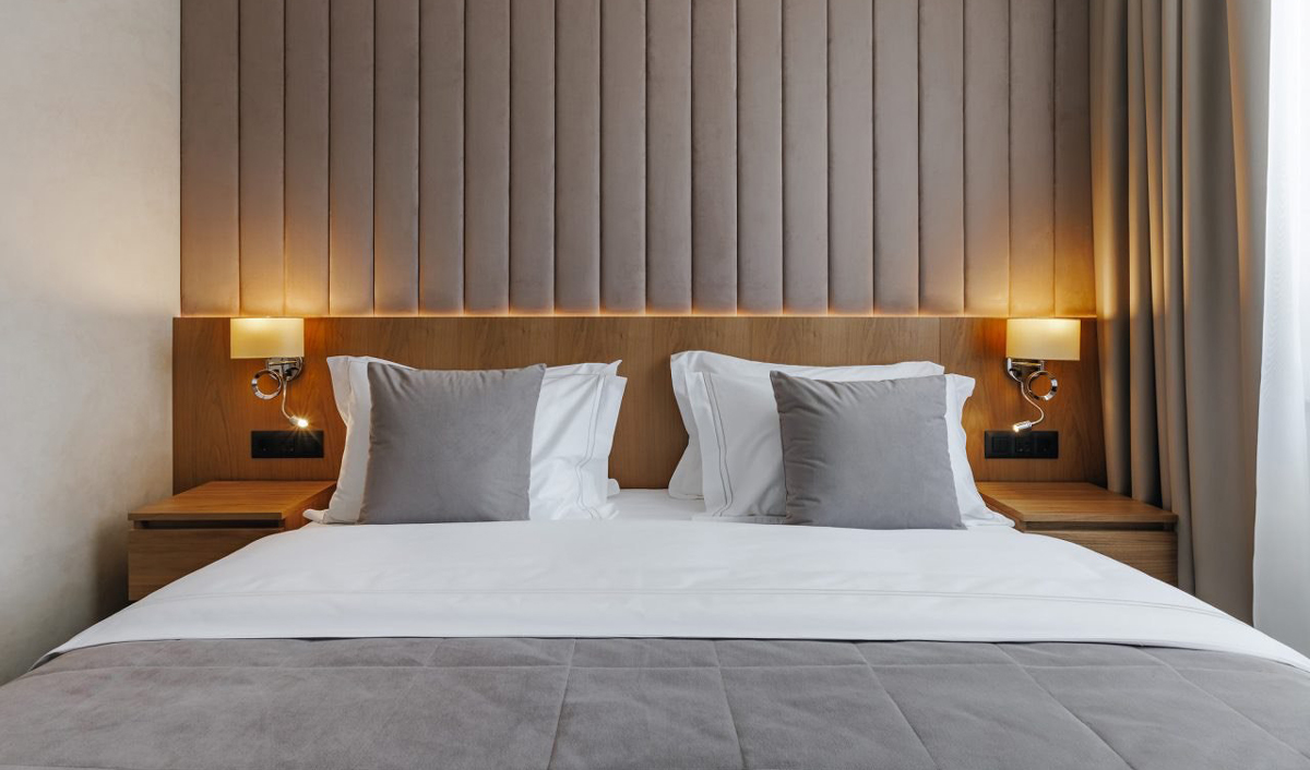 Slightly more than 5% of hotels in Moldova have 5-star category