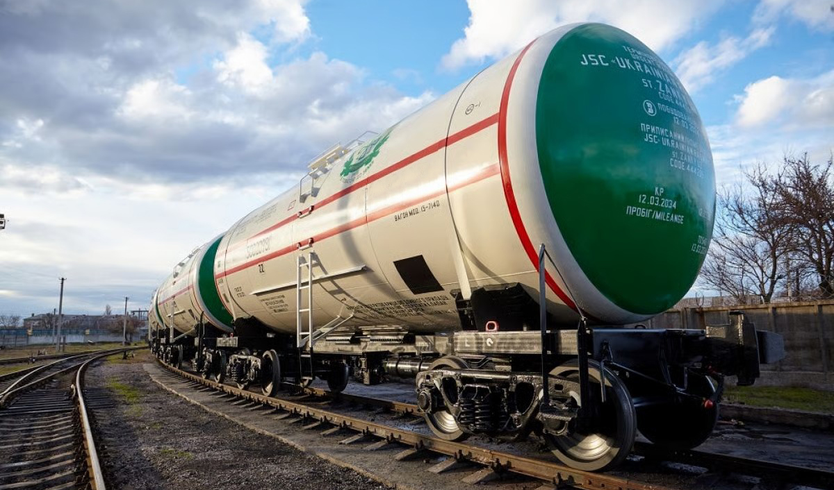 Таможня Молдовы ввела ограничения на экспорт и реэкспорт нефтепродуктов