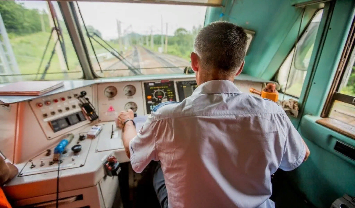 Mașiniștii vor învăța în conformitate cu noile norme