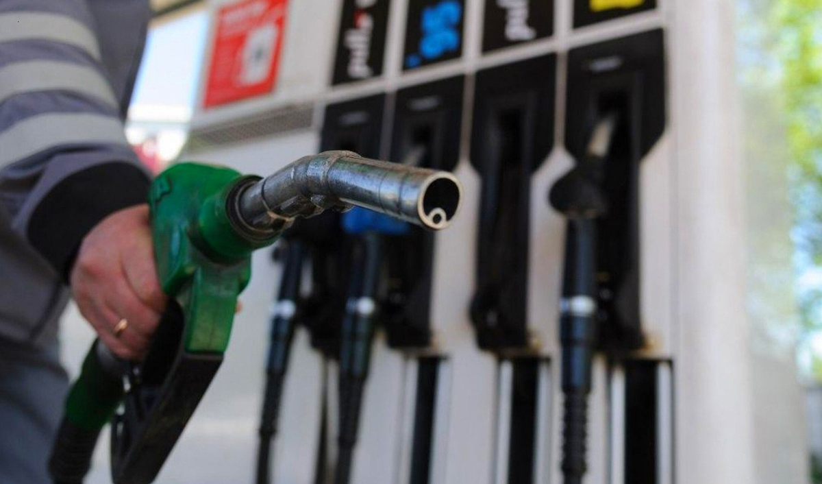 Grosu: «Rezervele de combustibil din Moldova depășesc nivelul de dinainte de război. De asemenea, există suficientă parafină»