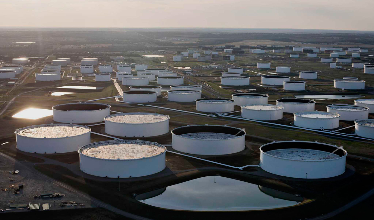 Comisia Europeană: Țările UE nu și-au utilizat rezervele de petrol