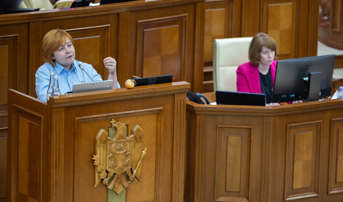 Лук как аргумент: парламент поддержал законопроекты о коротких цепочках поставок и защите фермеров