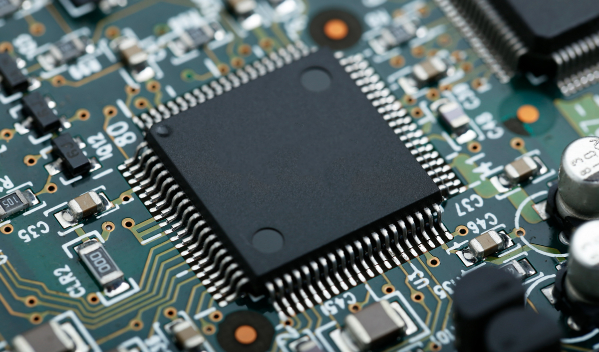 Musk shocks the market again: Tesla goes into the chip industry with investments of up to $45 billion