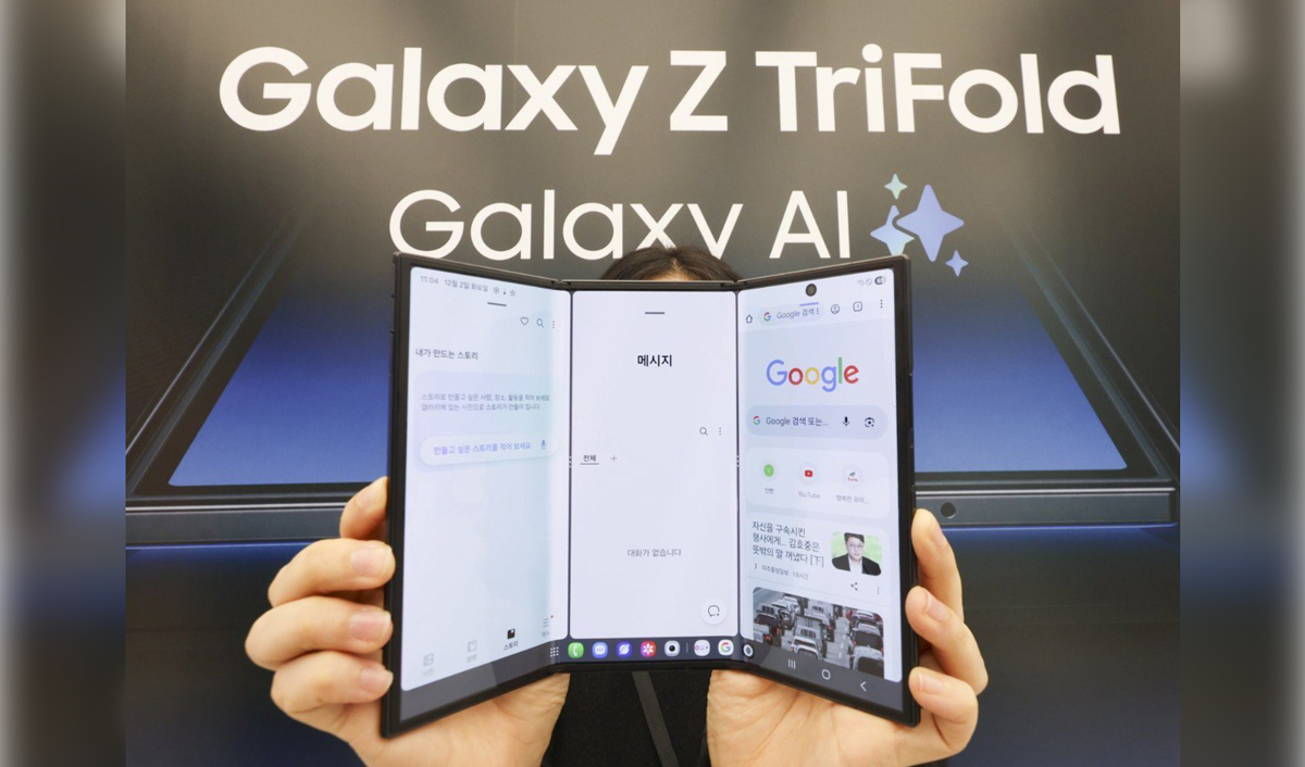 „Samsung renunță la smartphone-urile care se pliază în trei exemplare