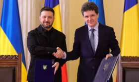 Vladimir Zelensky și Nikushore Dan