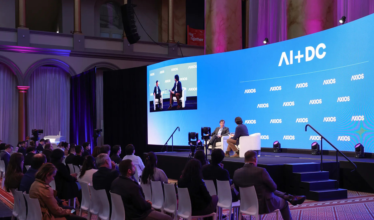 Rezultatele Axios AI+DC Summit 2026: rolul IA în economie și politică în centrul atenției