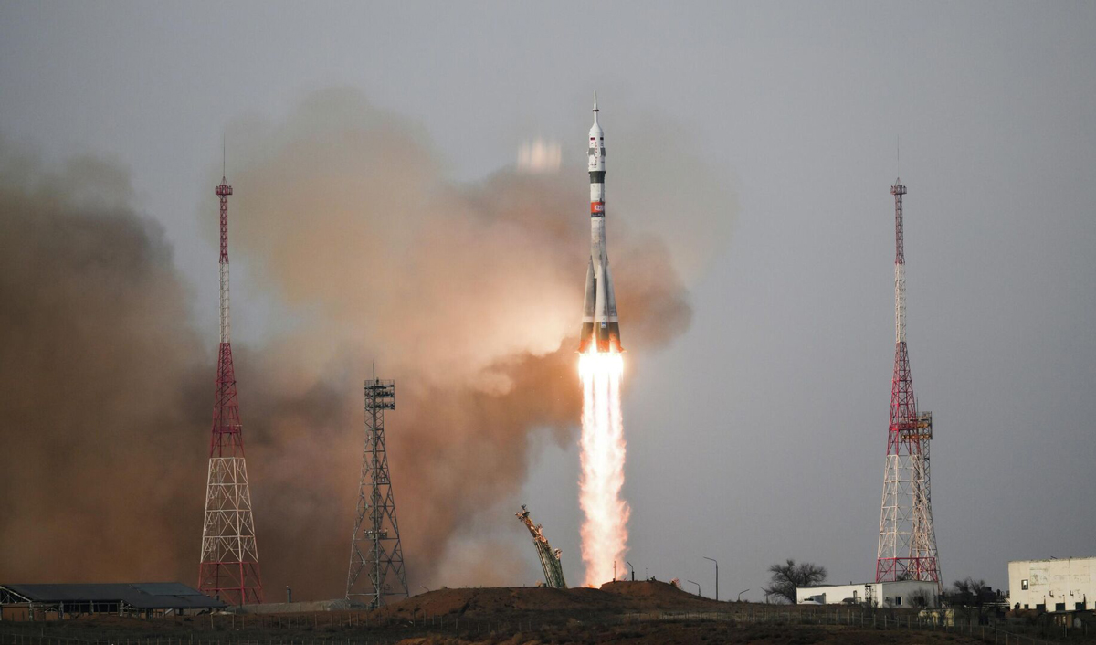 Первые 16 спутников «российского Starlink» выведены на орбиту