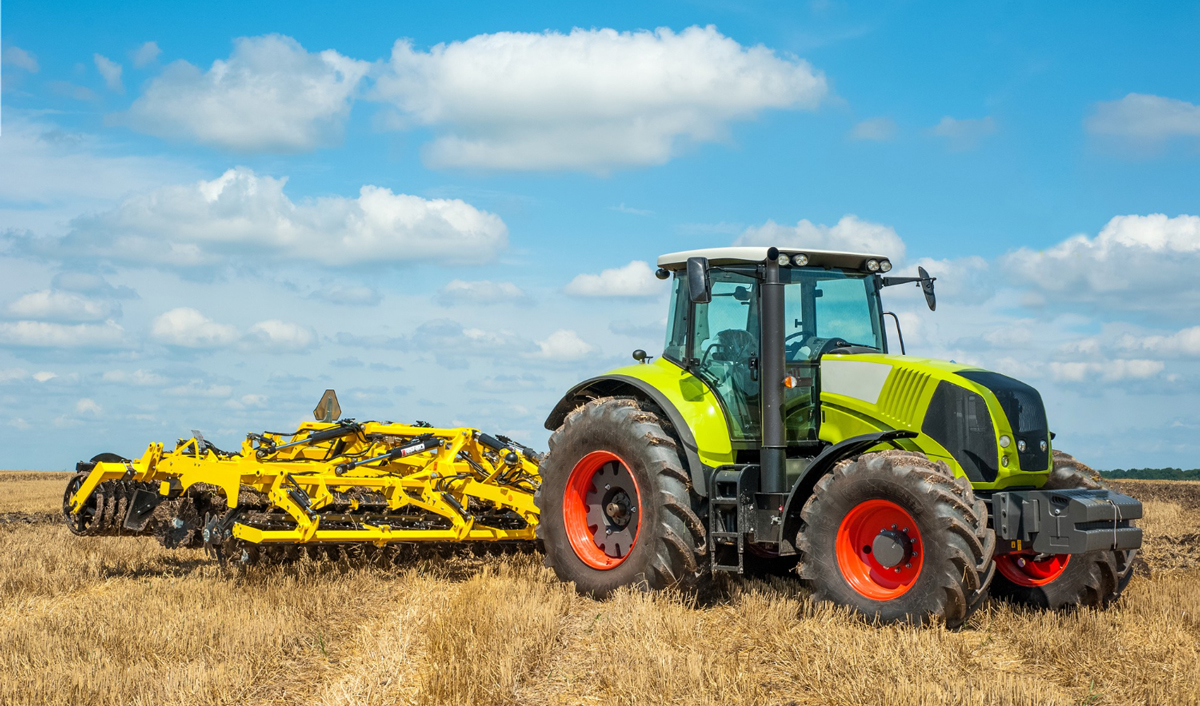 Глобальный рынок сельхозтехники перейдет к росту только с 2027 года