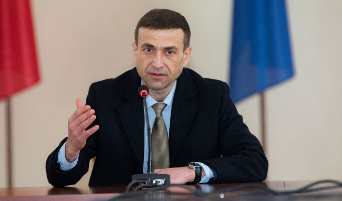 Парламент столкнулся с трудностями перевода на русский