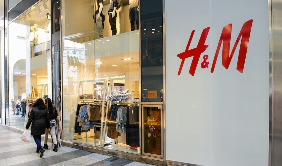 H&M to close around 160 stores amid falling sales