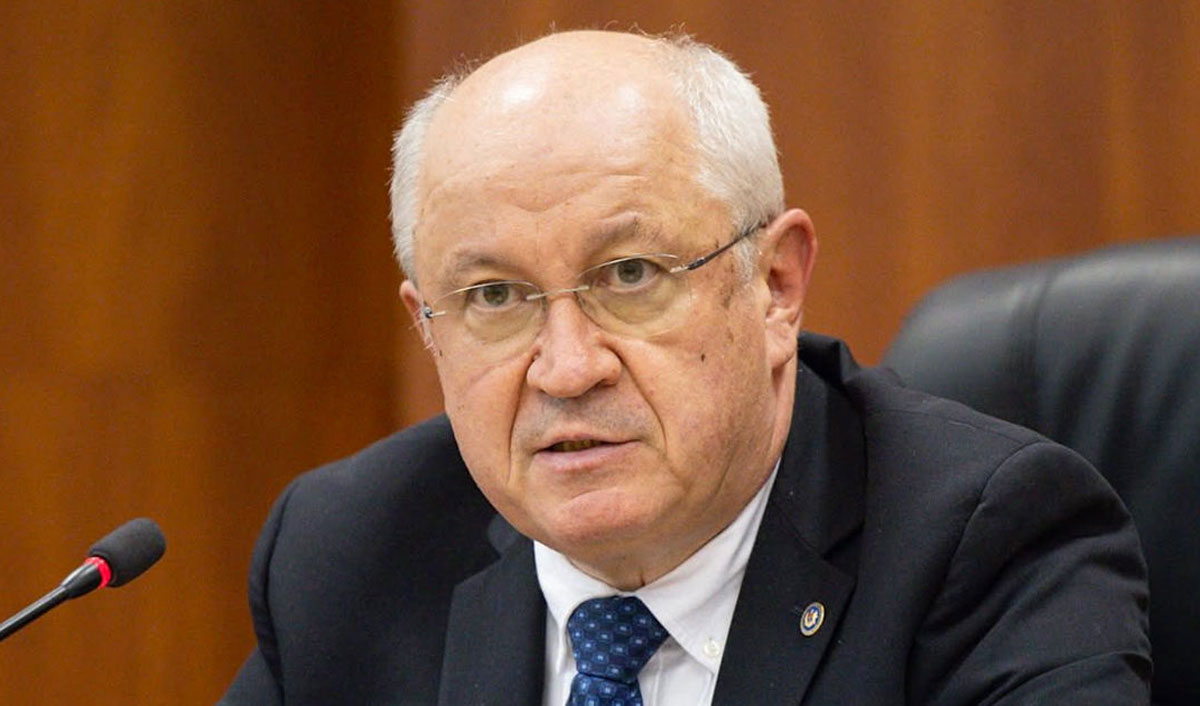 Государство «подает пример» и переходит на жесткий режим экономии