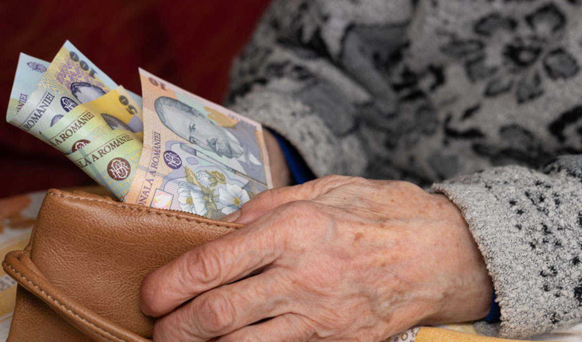 Pensiile din România chiar au crescut pentru prima dată în ultimii 10 ani