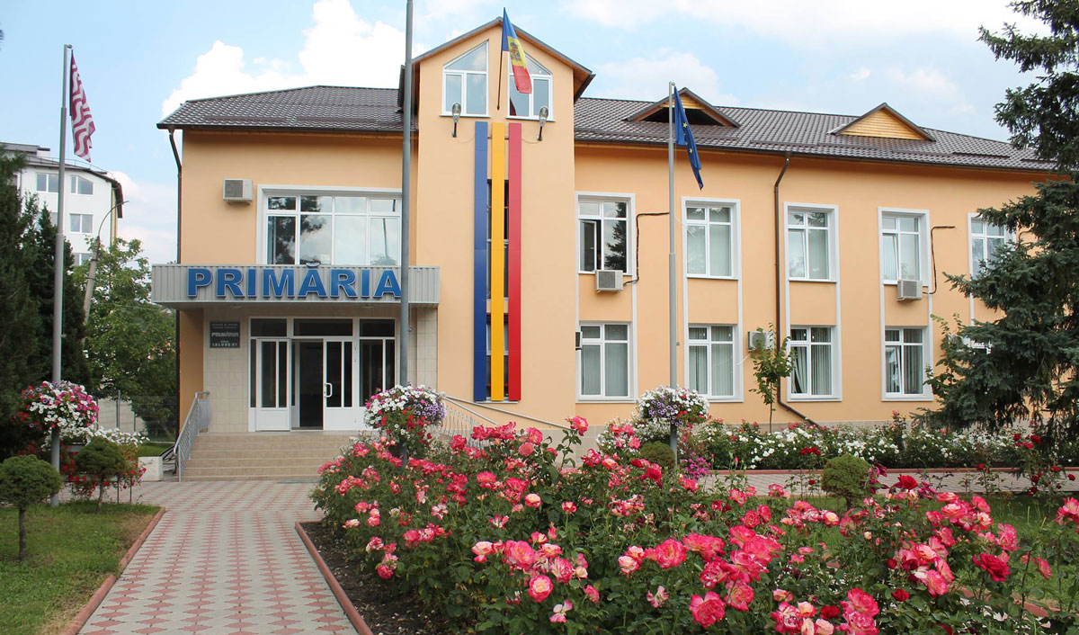 Primarii propun desființarea consiliilor districtuale