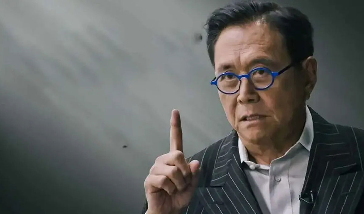 Kiyosaki advises saving “by Buffett’s strategy”