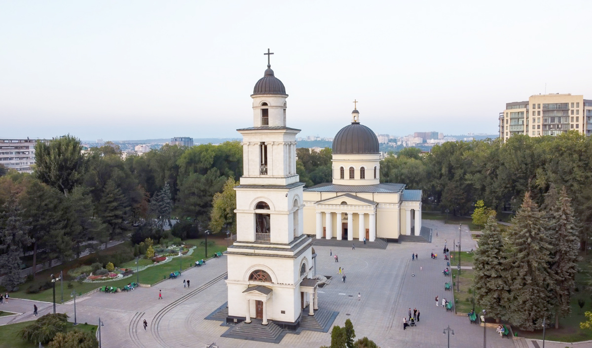 A new Friendship Alley was planted near the Cathedral of the capital city
