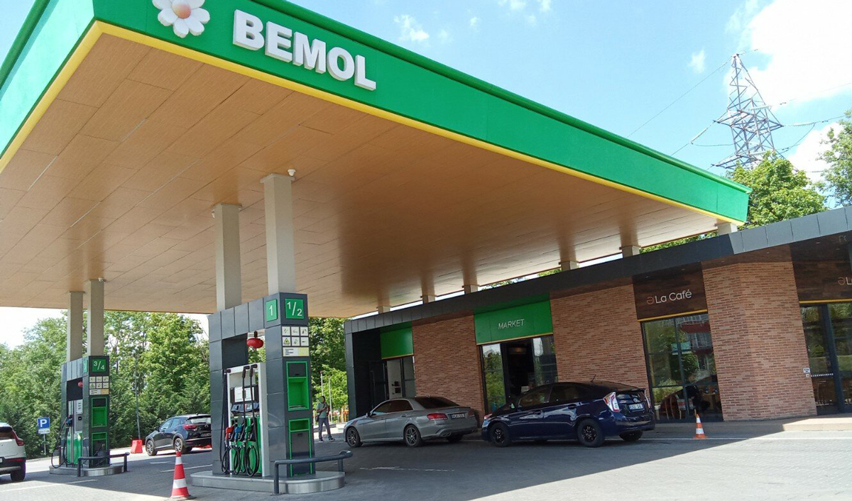 Кризис не отступил. Но власть хотя бы попыталась