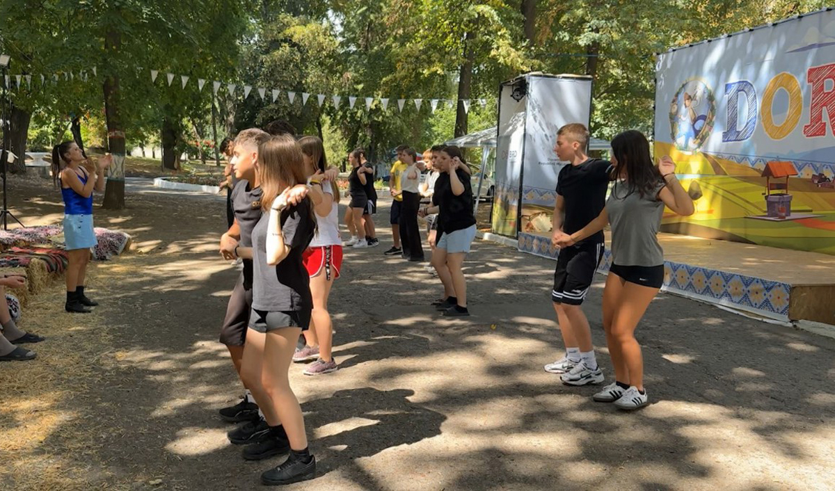 Au fost anunțate înscrierile pentru programul DOR destinat copiilor din diaspora. Cum să vă înscrieți?