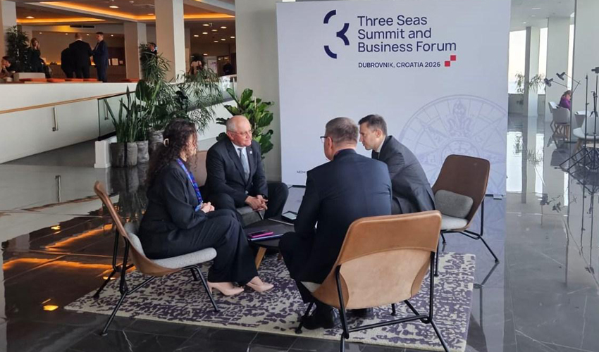 на полях встречи