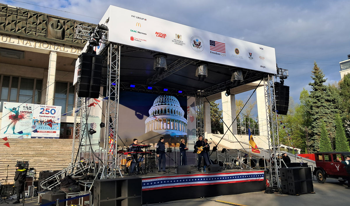 A festival dedicated to the 250th anniversary of the USA was held in Moldova