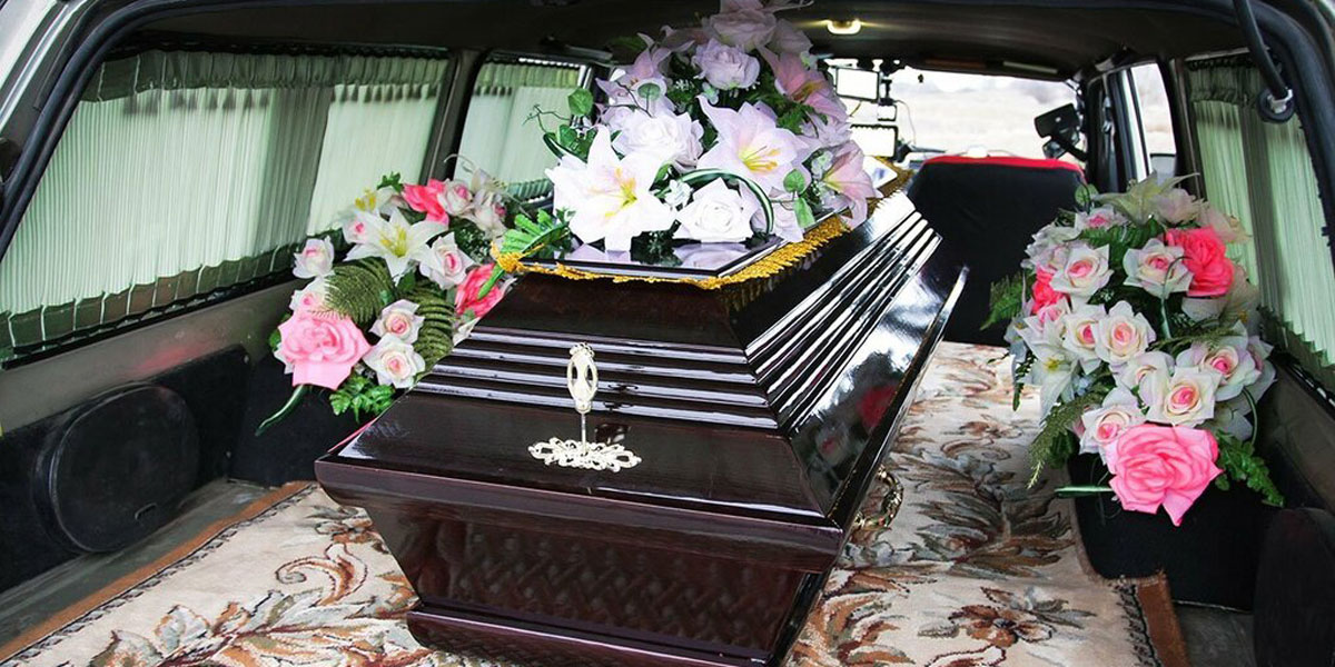 Budesti entrepreneur makes coffins and exports them to Europe