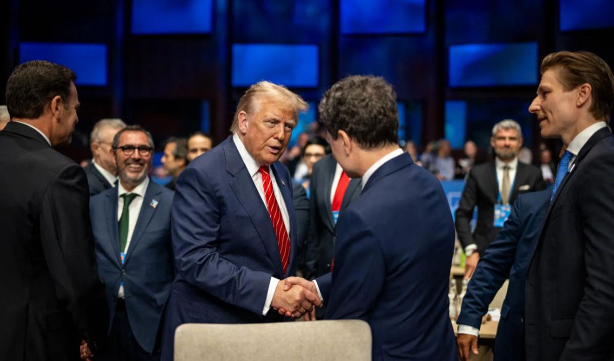 Trump nu vine la București