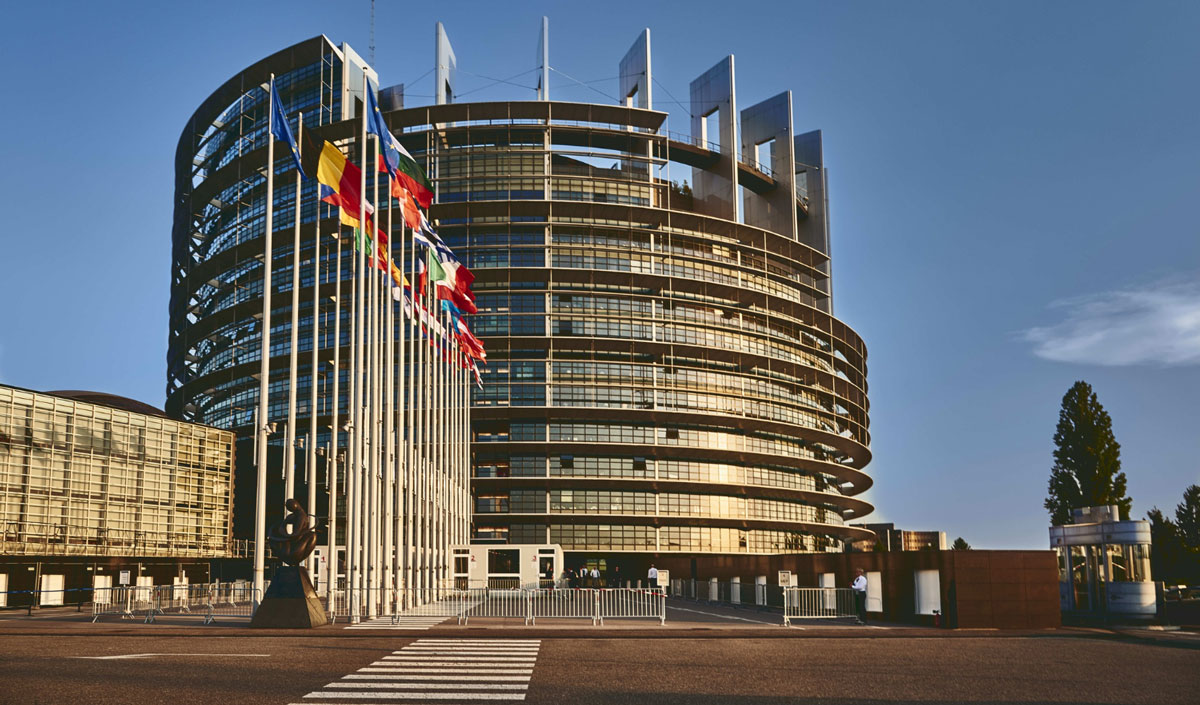 UE cere Ucrainei să crească TVA-ul pentru a obține un împrumut de 90 de miliarde EUR