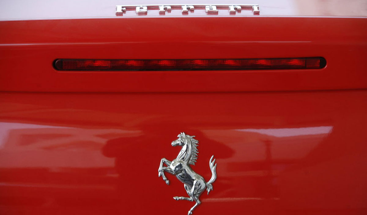 Ferrari отказалась от рева двигателя в новом электросуперкаре