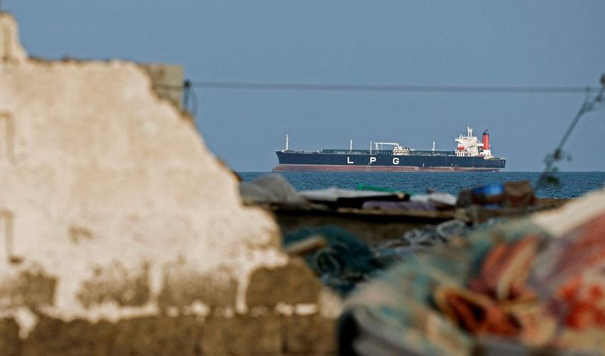 Petrolul a trecut prin Hormuz: piața a câștigat 6 milioane bpd