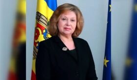 Larisa Mikulets Larisa Mikulets
