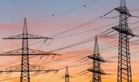 linie electrică linie electrică