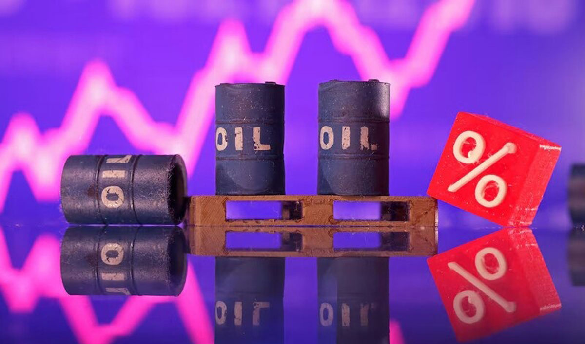 Traderii sunt nedumeriți de corelația atipică dintre cursul de schimb al dolarului și prețul petrolului