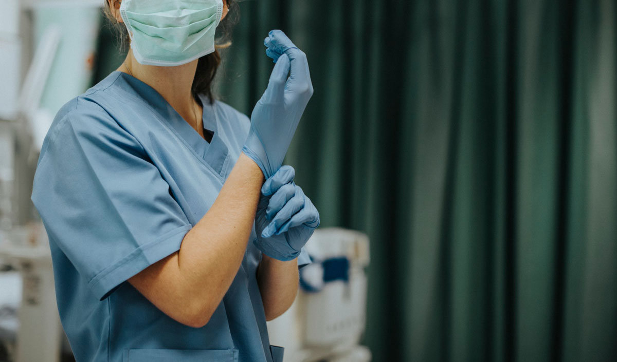 Migrația personalului medical: problema este plecarea din sistem, nu doar din țară