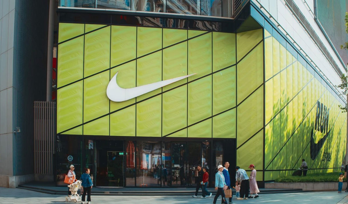 Nike loses market share and competitors gain ground