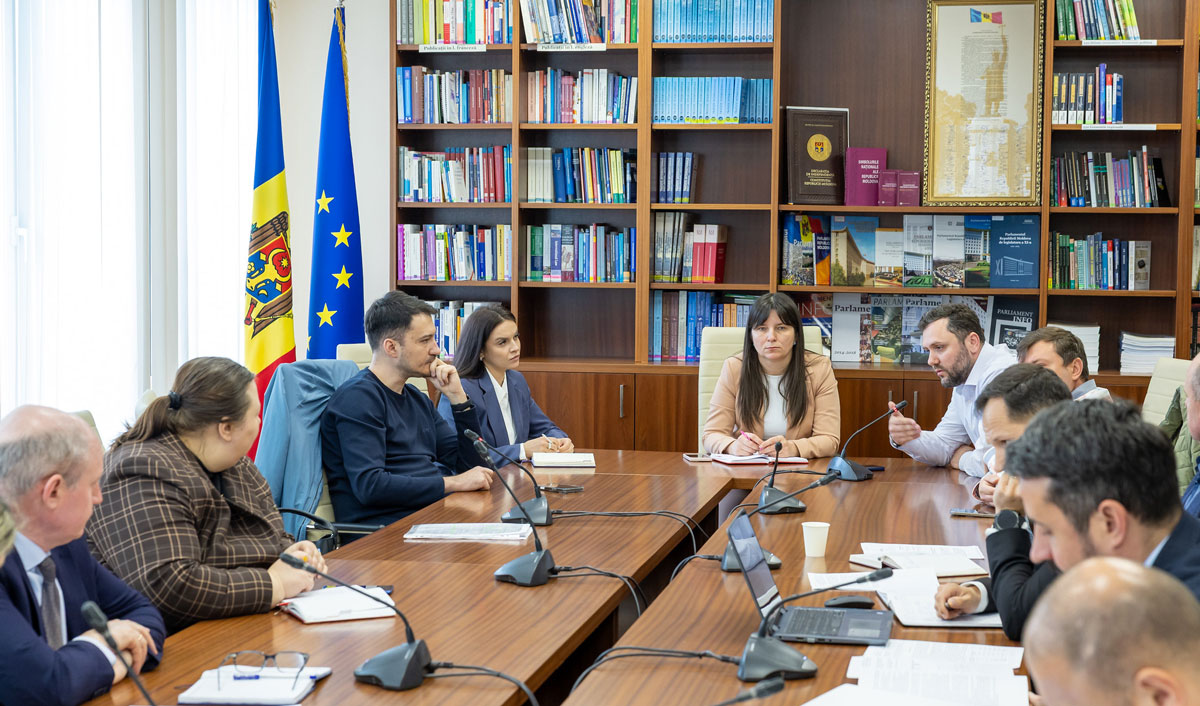 Taxiurile vor să perceapă plată pentru ambuteiaje la comenzile online