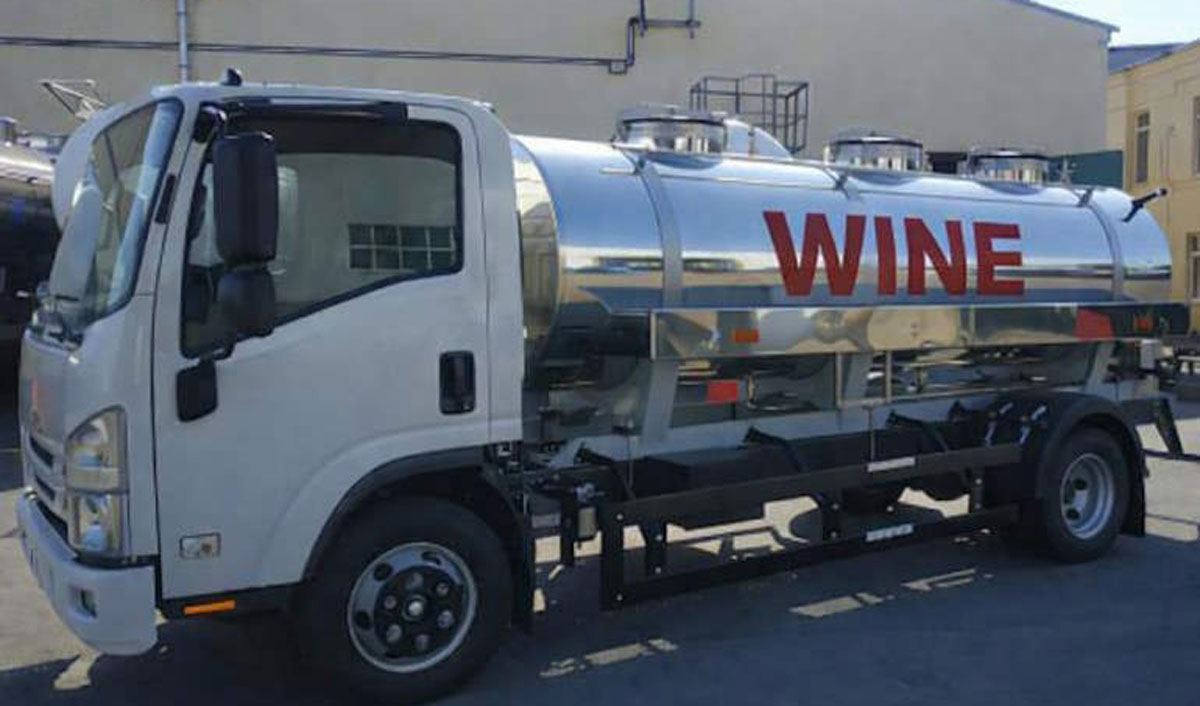Exporturile de vin vrac din Moldova s-au triplat în ultimii 24 de ani