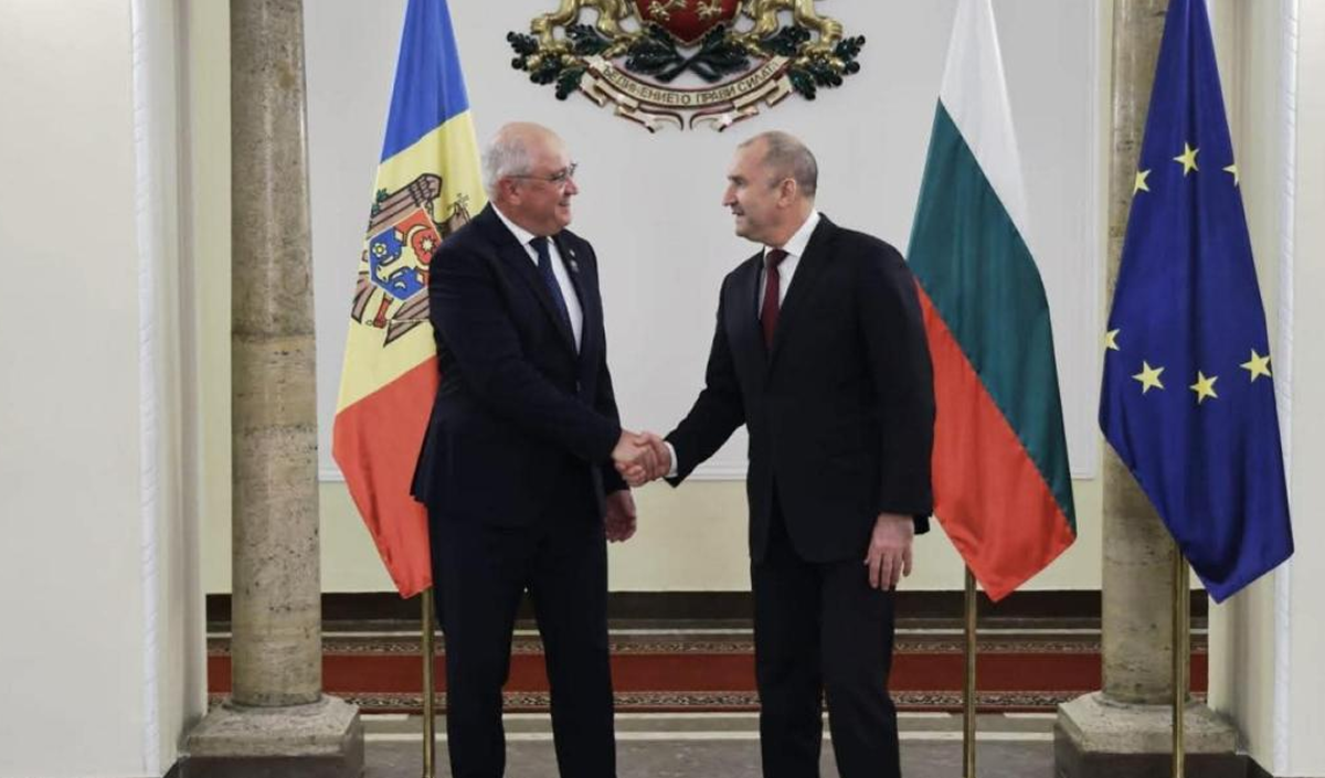 Munteanu and Radev identified common interests