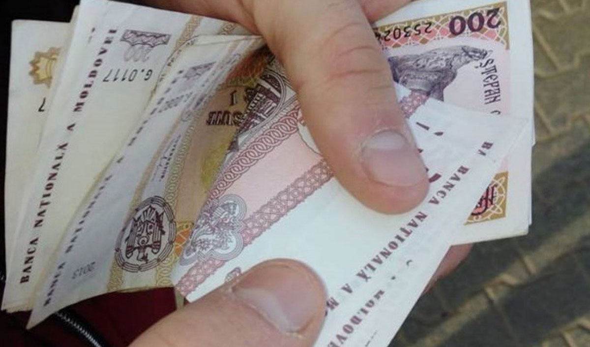 Sindicatele din serviciile publice nu sunt de acord cu proiectele de reforme în domeniul salarizării și taxelor