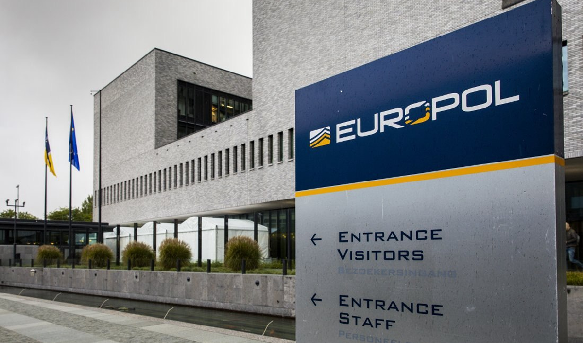 Europol: în UE activează 731 de rețele de criminalitate organizată