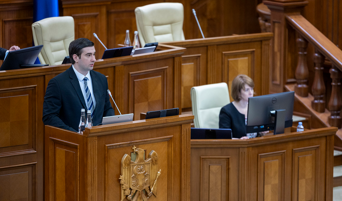 Perioadele pentru care se acordă indemnizațiile de maternitate și paternală vor fi incluse în stagiul de cotizare
