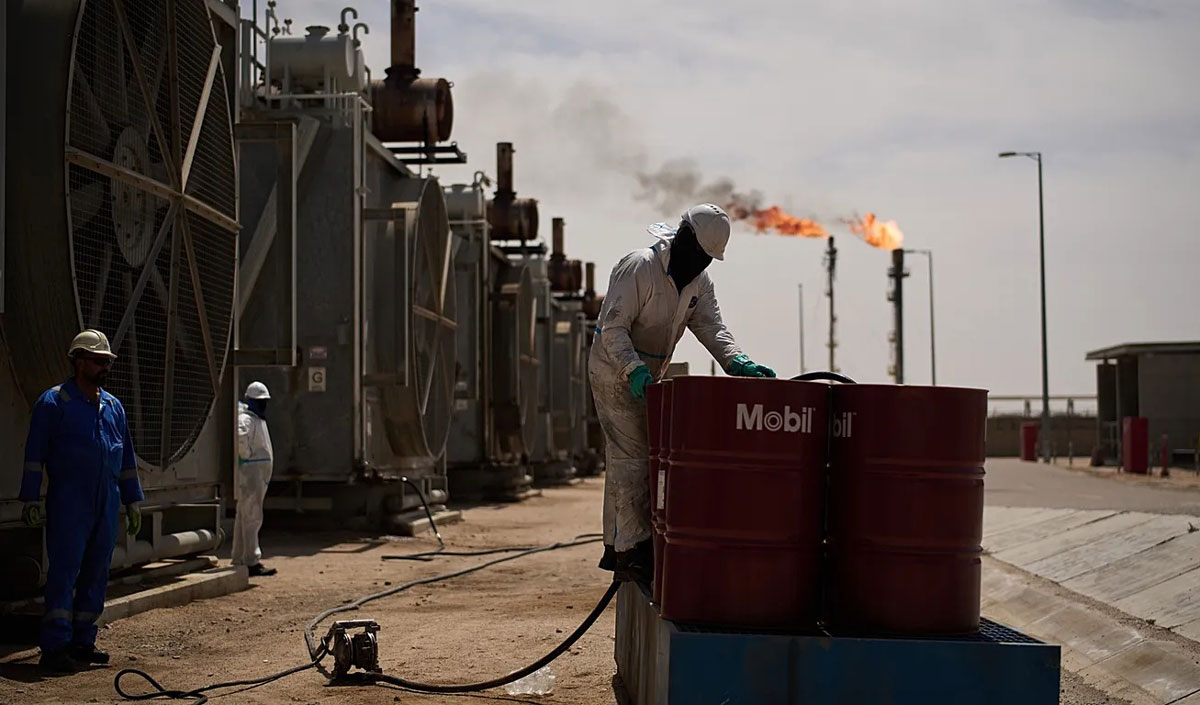 Iraq has discovered an 8.8 billion barrel oil field