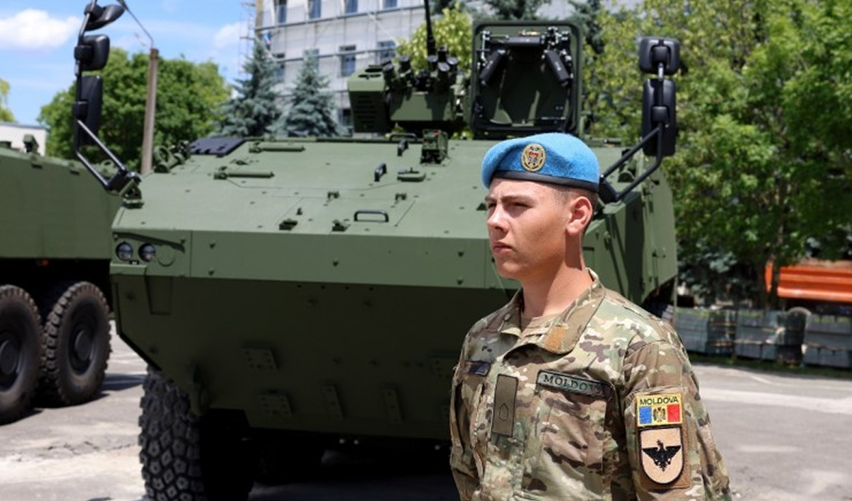 Moldova a primit primele cinci transportoare blindate „Piranha-5”, donate de Germania
