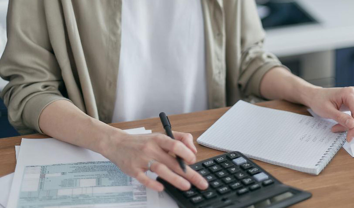 Sistemul de deduceri aplicate de angajatori va fi simplificat prin stabilirea unui plafon de 10%