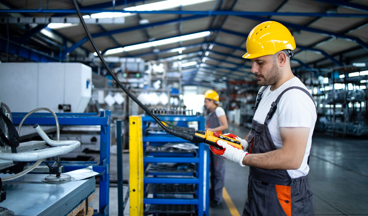 BNS: producția industrială înregistrează o creștere