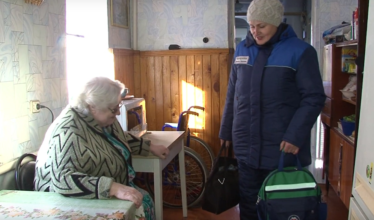 Зарплаты соцработников вырастут в зависимости от их квалификации
